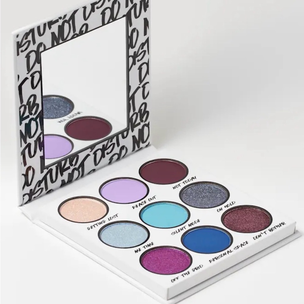 Brand new eyeshadow palette from Bh Cosmetics.